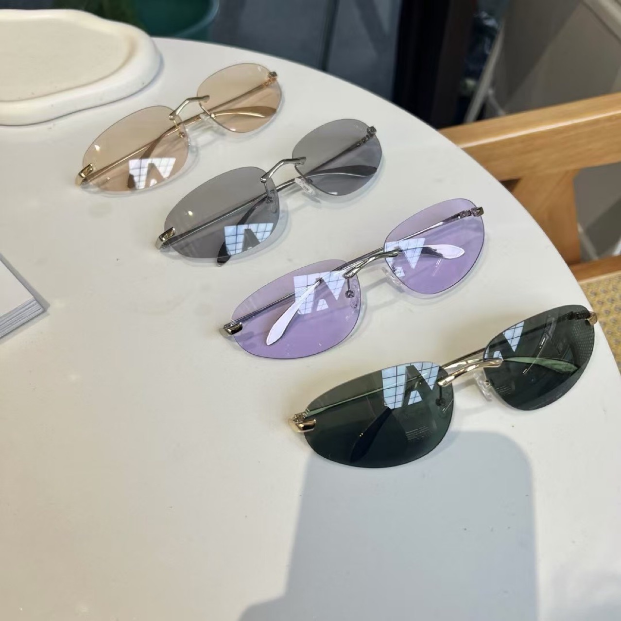 Sunglasses Cat Eye - แว่นกันแดดไร้ขอบ UV400, แว่นกันแดดแคทอายมินิมอลลิสต์สำหรับทุกเพศ, แว่นตาอเนกประสงค์น้ำหนักเบา, แกลเลอรี่และเดินทางที่จำเป็น