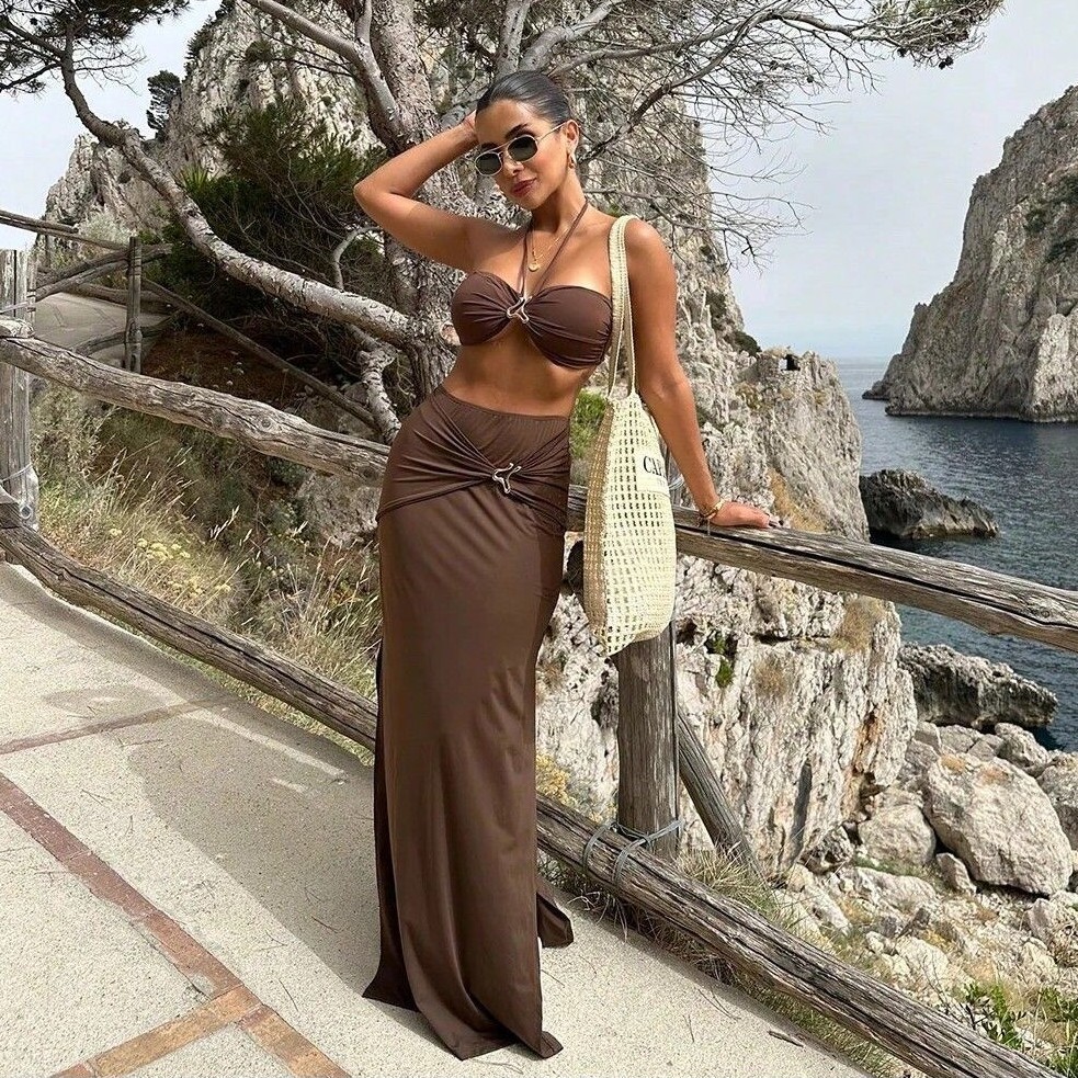 Swimsuit Bikini Ruched - ชุดว่ายน้ำทูพีซแบบแทงกินี่สำหรับผู้หญิง สายคล้องคอ ไร้แขน เอวสูง ด้านหน้าแบบรัดรูป พร้อมกางเกงว่ายน้ำสีพื้น