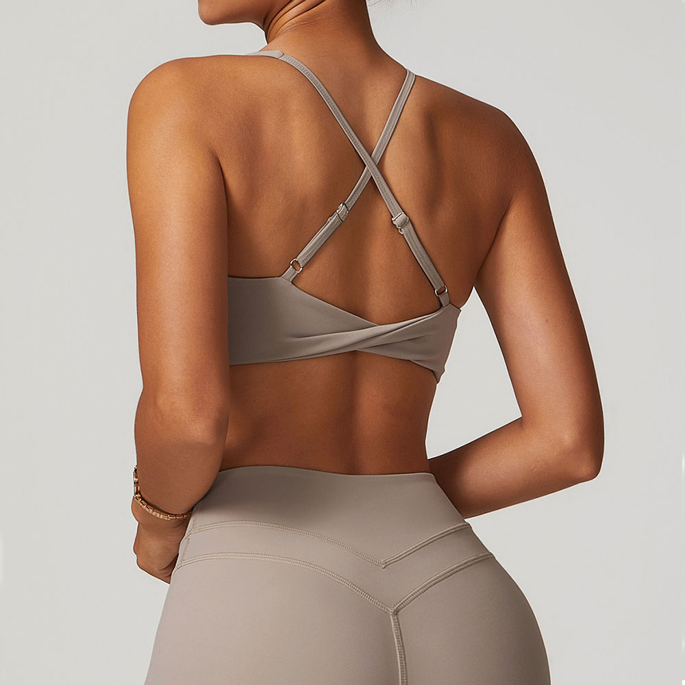 Juren สปอร์ตบราสปอร์ตบราแบบมีส - Bralette Triangle Set บทวิจารณ์และราคา