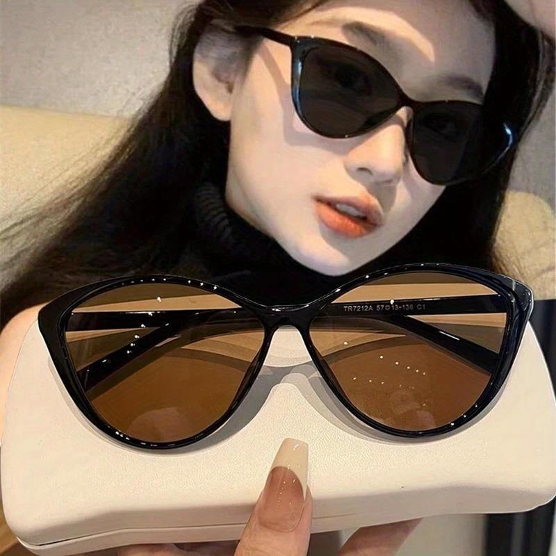 แว่นกันแดดทรงแคทอายสไตล์เรโทร  - Sunglasses Cat Eye บทวิจารณ์และราคา
