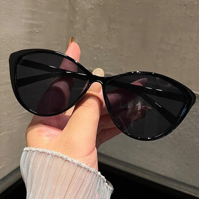 แว่นกันแดดทรงแคทอายสไตล์เรโทร  - Sunglasses Cat Eye บทวิจารณ์และราคา